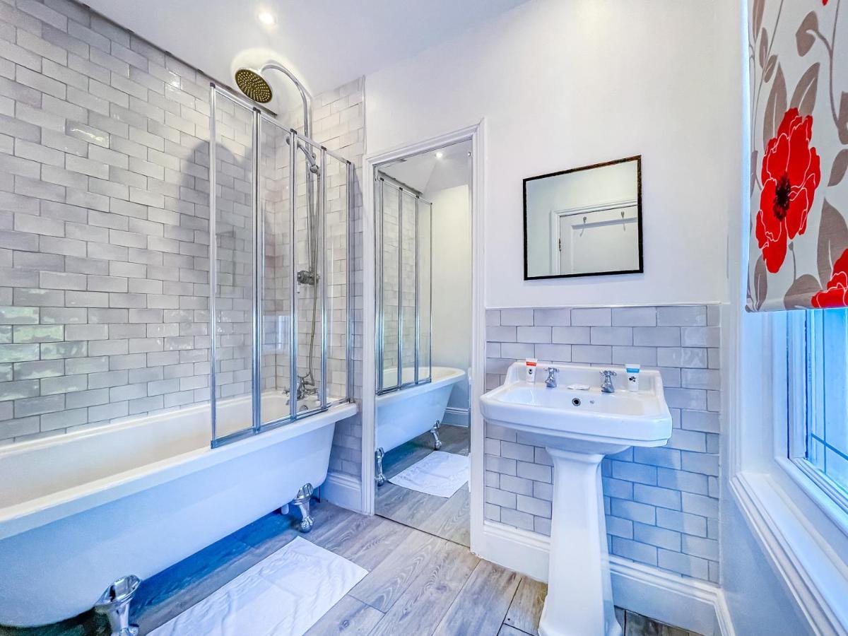 *rg9bc* For Your Relaxed & Cosy + Free Parking + Free Fast Wifi * Homestay *
